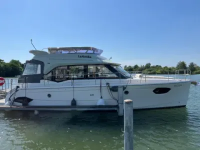Bavaria E40 Fly
