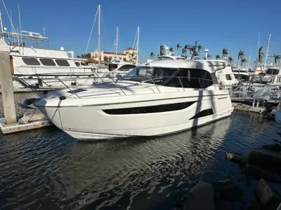 Bavaria R40 Coupe 2023