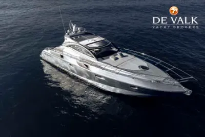 BAVARIA R40 FLY motor yacht for sale