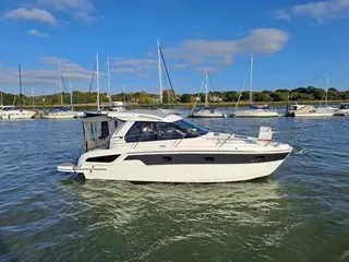Bavaria S33