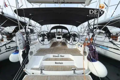 BAVARIA VISION 42 sailing yacht for sale