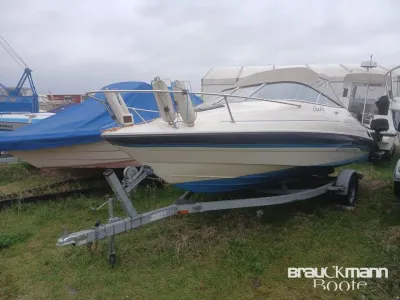 Bayliner 2052