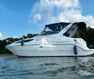 Bayliner 3055