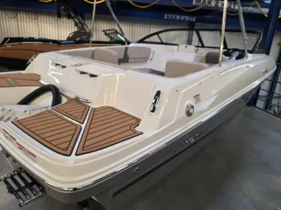 Bayliner VR4 Outboard