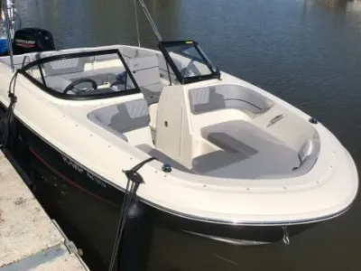 Bayliner VR4