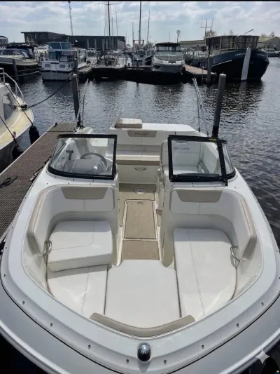 Bayliner VR5