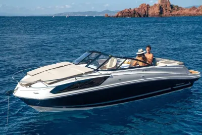 Bayliner VR6 CUDDY INBOARD