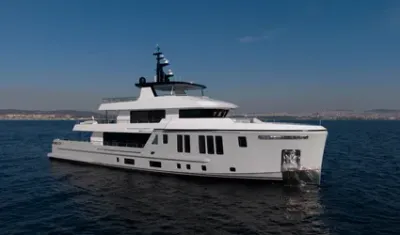 BEE EXPLORER 116' Custom 2025
