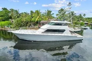 BELLISSIMA 82' Hatteras 1998