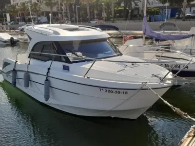 Beneteau Antares 8