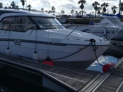 Beneteau Antares 8 OB