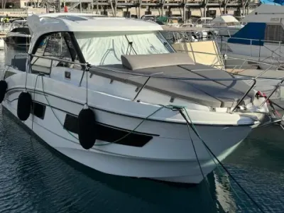 Beneteau Antares 9