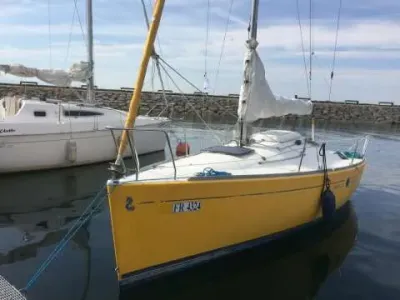 Beneteau First 211