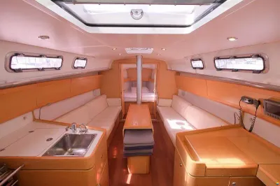 Beneteau First 35