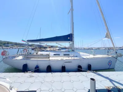 Beneteau First 40.7