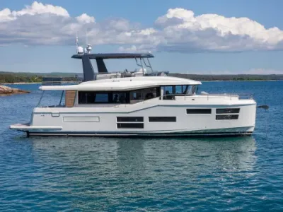 Beneteau GRAND TRAWLER 62