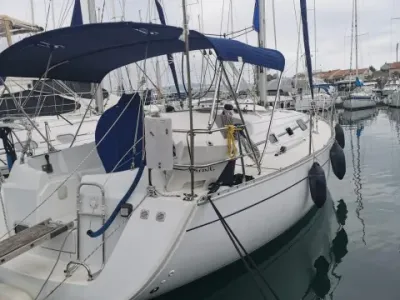 Beneteau Oceanis 32 1