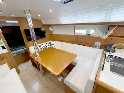 Beneteau Oceanis 34 2015