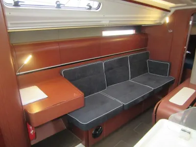 Beneteau Oceanis 35.1 2021