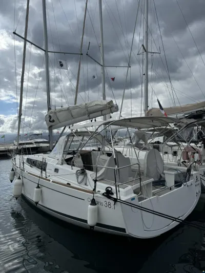 Beneteau Océanis 38.1
