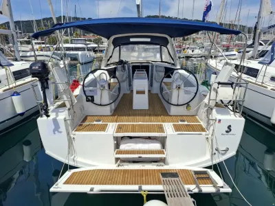 Beneteau Oceanis 38.1