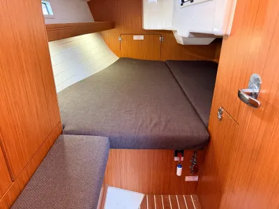 Beneteau Oceanis 38 2016