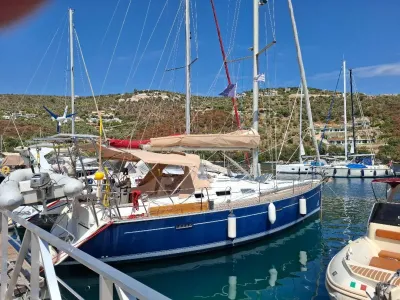 Beneteau Oceanis 393 2001 Cruising Yacht