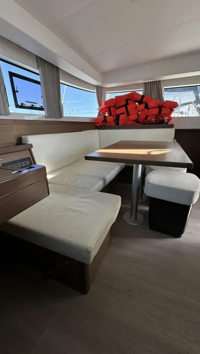 Beneteau Oceanis 42CC 2004