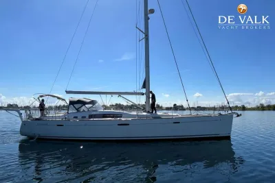 BENETEAU OCEANIS 54 sailing yacht for sale