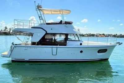 Beneteau Swift Trawler 35 2021