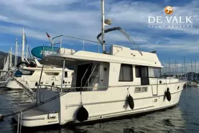 BENETEAU SWIFT TRAWLER 44 motor yacht for sale