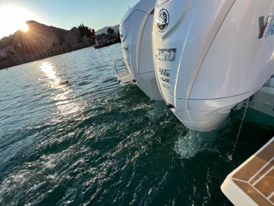 Benetti 52m Custom displacement 1995