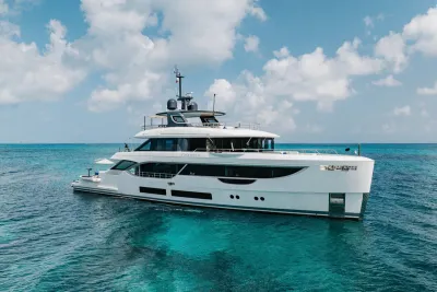 Benetti Oasis 34 2023