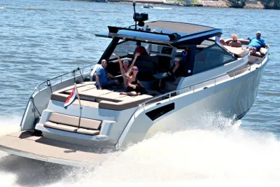 Bertram 54 Convertible 1997