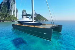 BLUE COAST 88 88' Latitude 2022