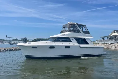 Carver 42 Motor Yacht 1986