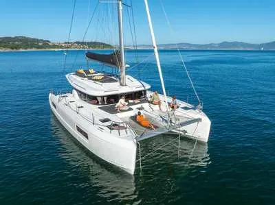 Catamaran LAGOON 43 occasion Espagne