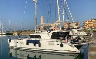 Catamaran LAGOON 440 occasion Italie