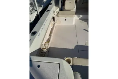 Century 2600 Center Console 2009