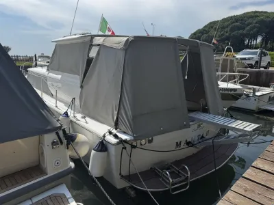 Chris Craft 31 COMMANDER
