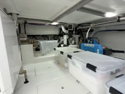 Chris-Craft 60 Roamer Flush Deck 1976