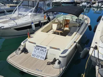 Chris Craft Corsair 28