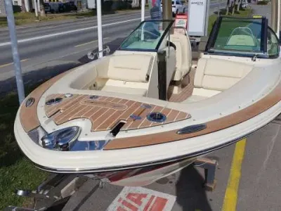 Chris Craft Launch 25 GT