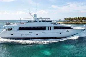 CLAIRE 100' Hatteras 2003
