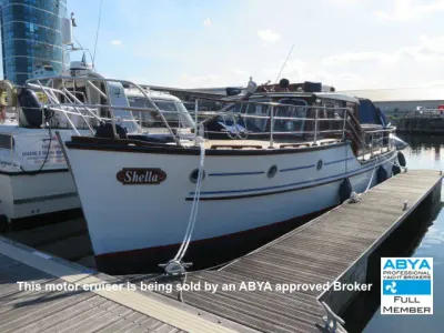 Classic Wooden Launch 1960 Yacht Boat