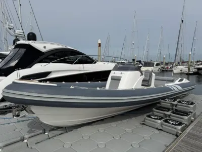 Cobra Nautique 9.7m Inboard, 9.7-199 | Boats for Sale