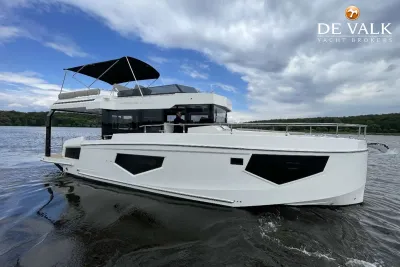 COBRA YACHTS MAESTRO 42 motor yacht for sale
