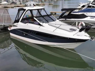 Cobrey 28 SC/SCL mit Bodenseezulassung 300 PS