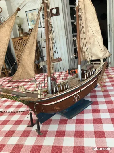 Collector : repro voilier de caïque méditerranéen