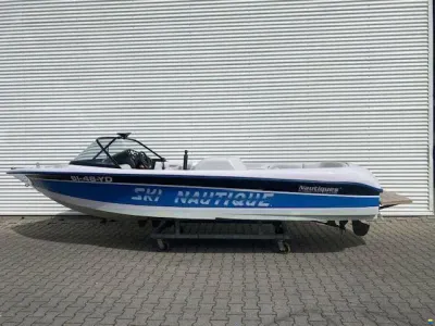 Correct Craft Ski Nautique 196